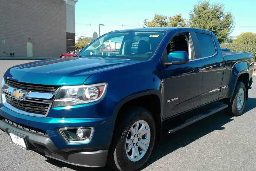 2020 Chevrolet Colorado LT photo 1