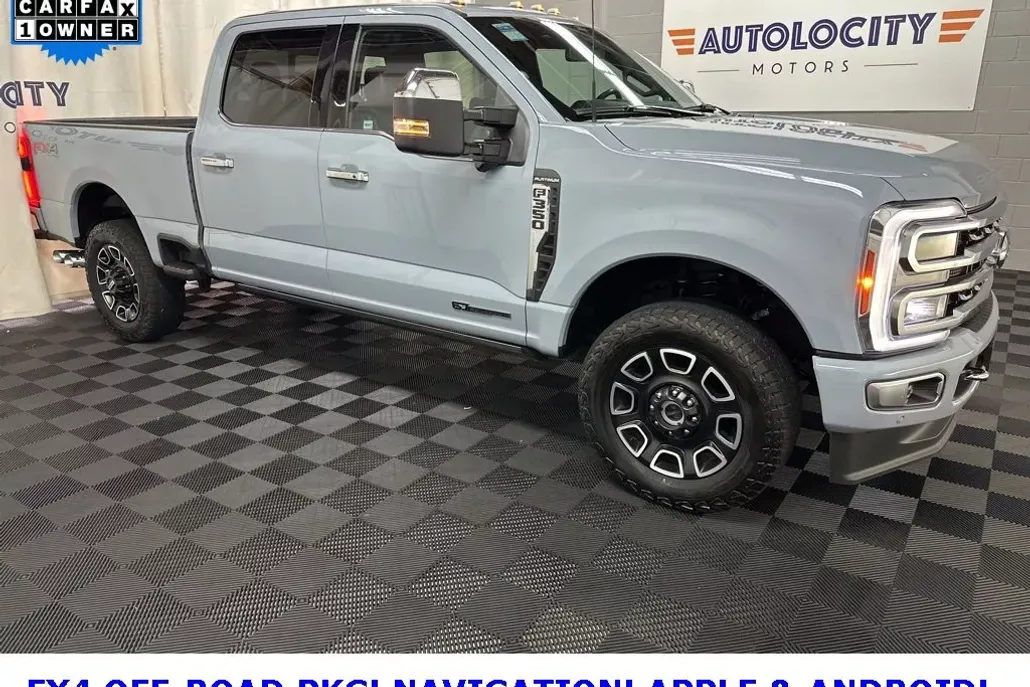 2024 Ford F-350 Platinum photo 1