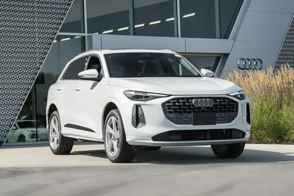 2025 Audi Q5 Premium Plus photo 1
