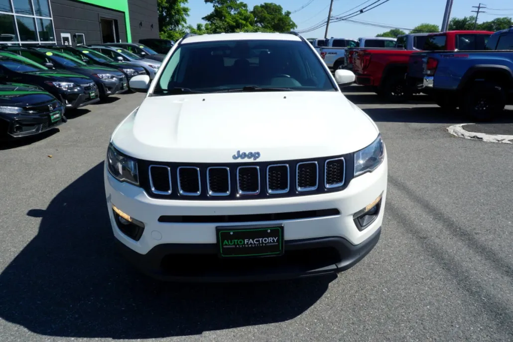 2021 Jeep Compass Latitude photo 1