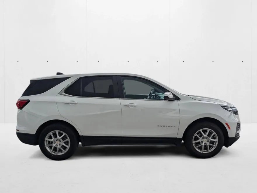 2024 Chevrolet Equinox photo 1