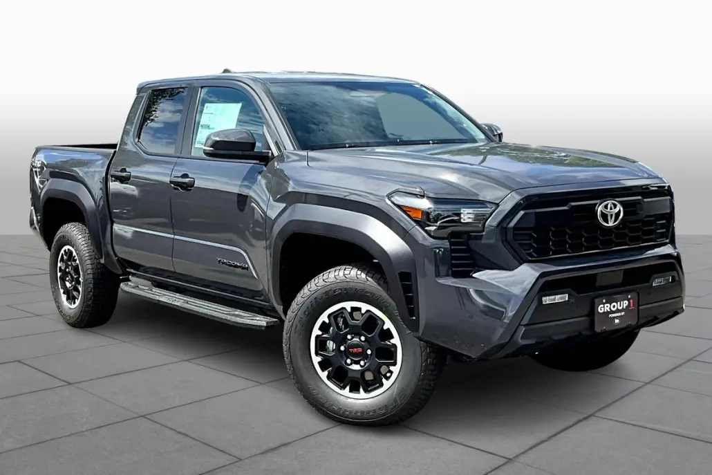 2025 Toyota Tacoma TRD photo 1