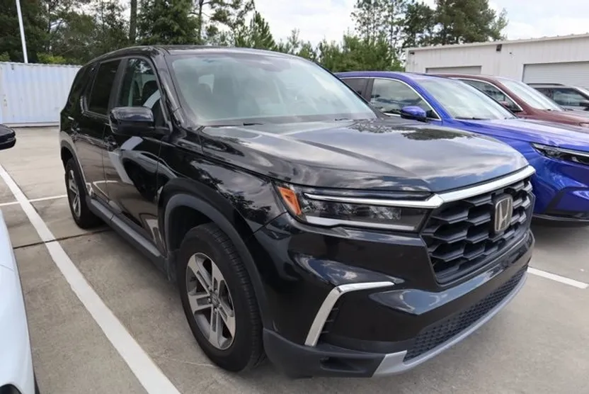 2024 Honda Pilot EX-L photo 1