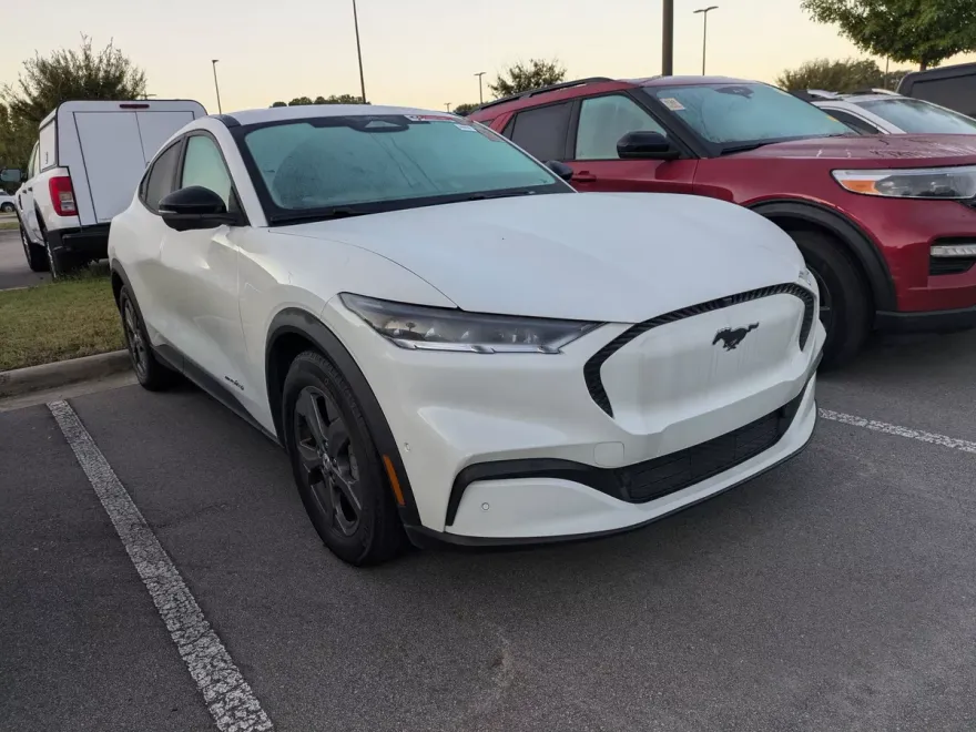 2023 Ford Mustang Mach-E Select photo 1