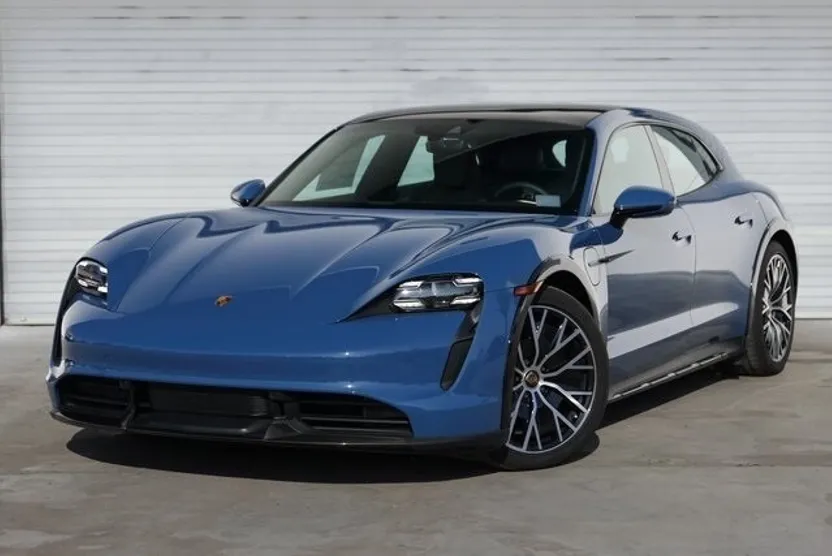 2024 Porsche Taycan Cross Turismo Turbo photo 1