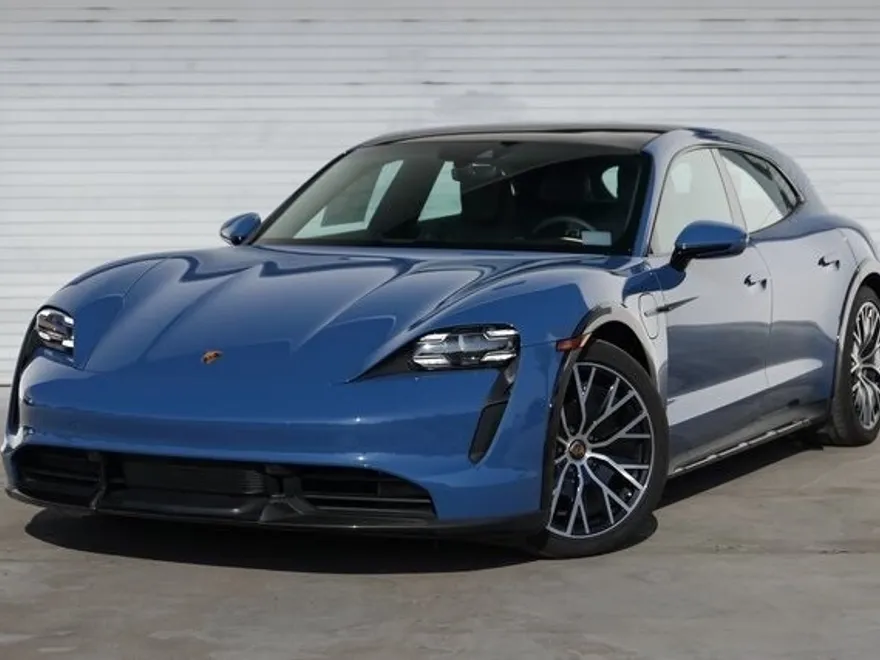 2024 Porsche Taycan Cross Turismo Turbo photo 1