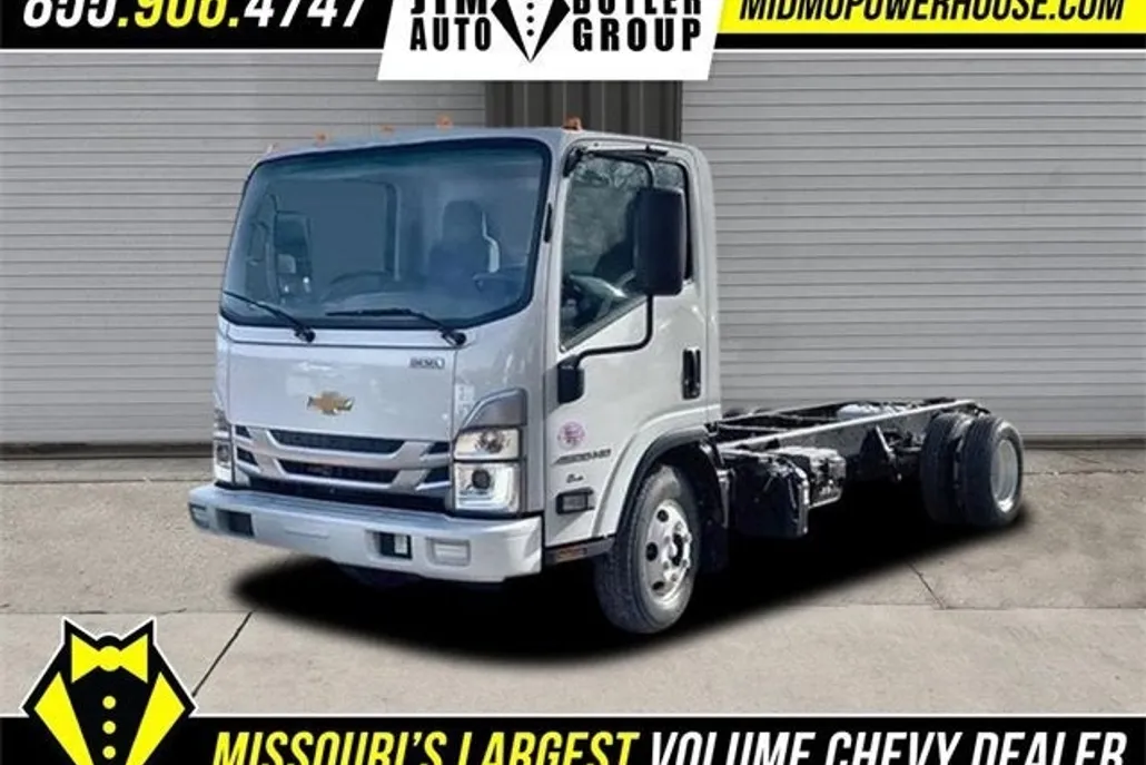 2024 Chevrolet Silverado 4500HD Base photo 1