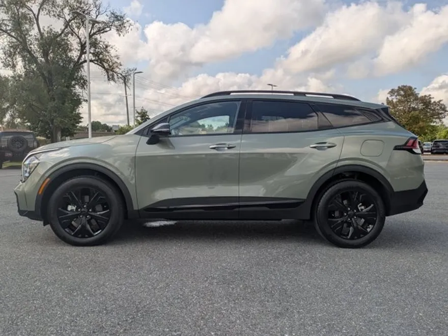 2025 Kia Sportage X-Line photo 1