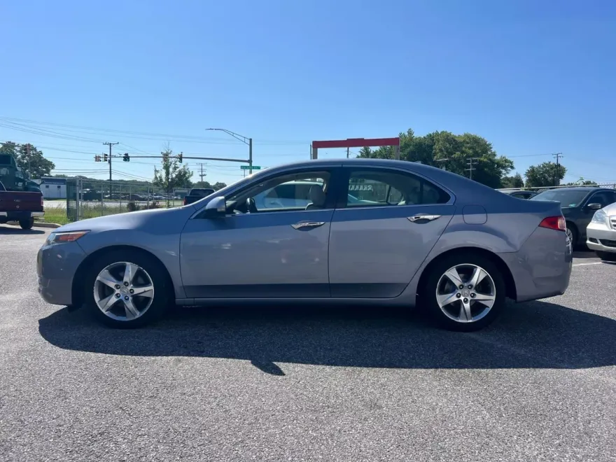 2011 Acura TSX photo 1