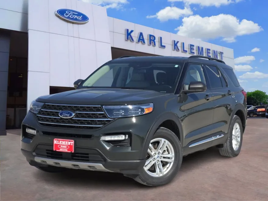2022 Ford Explorer XLT photo 1