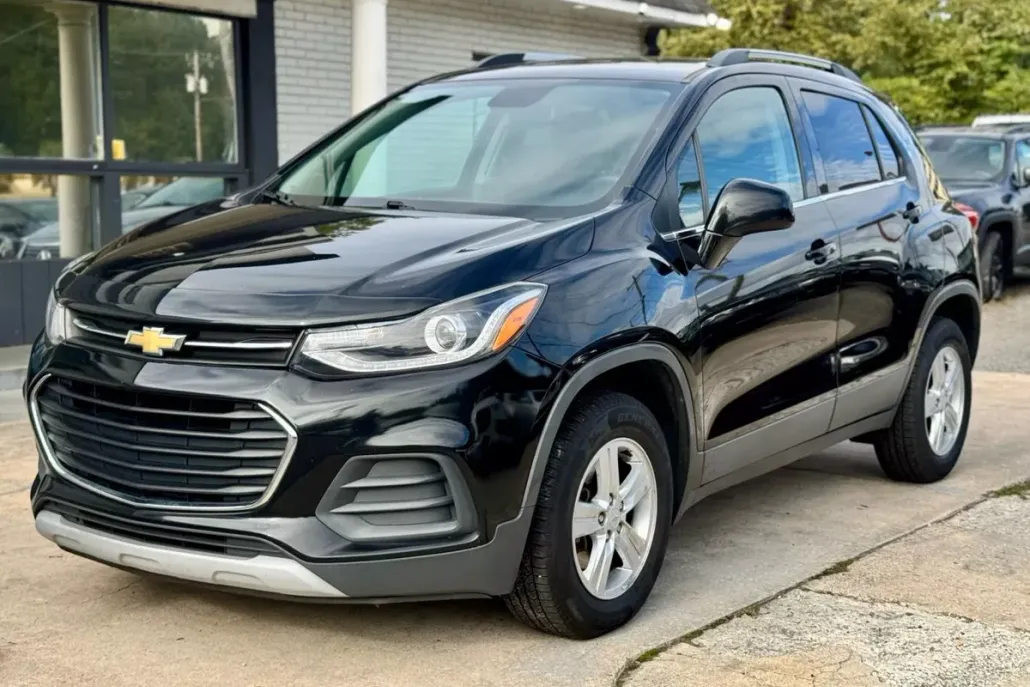 2020 Chevrolet Trax LT photo 1
