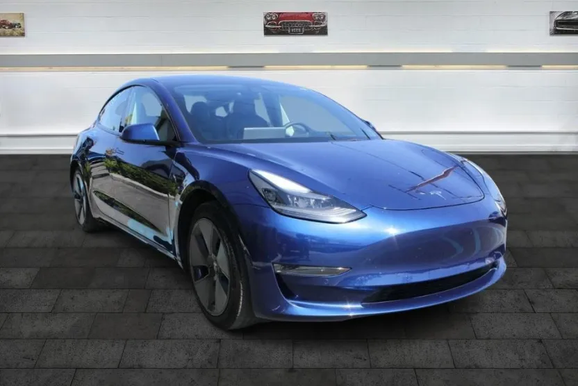 2022 Tesla Model 3 photo 1