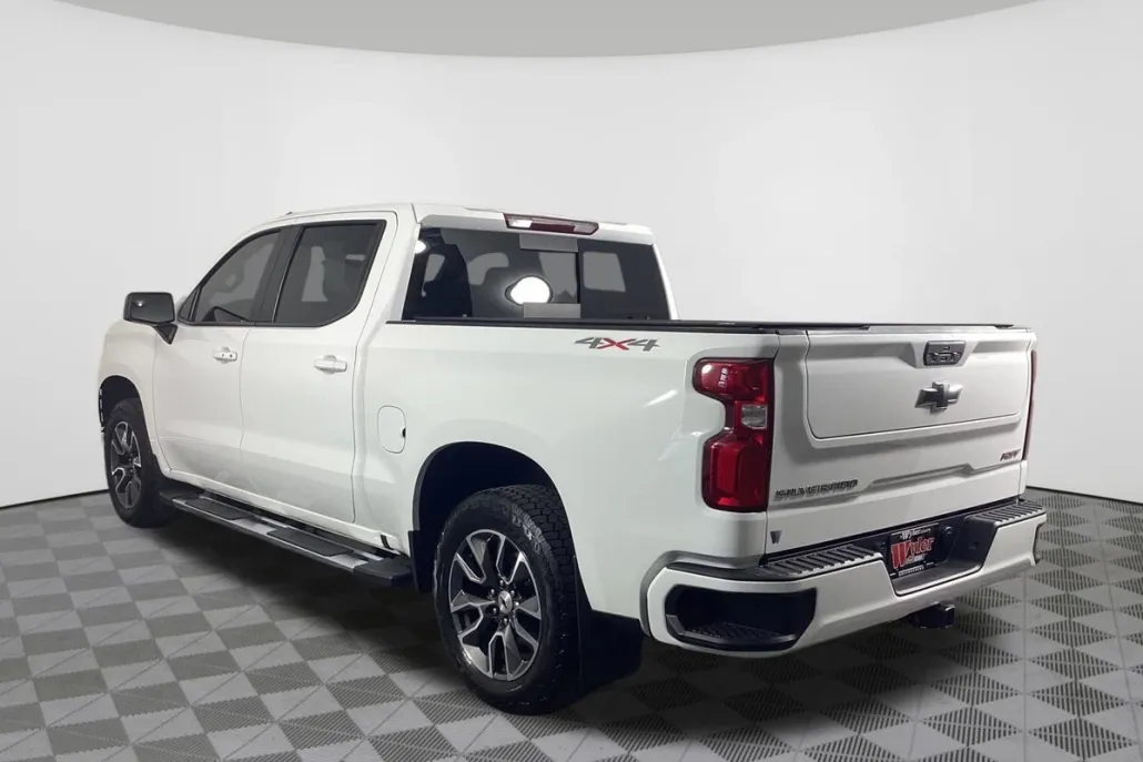 2021 Chevrolet Silverado 1500 RST photo 1