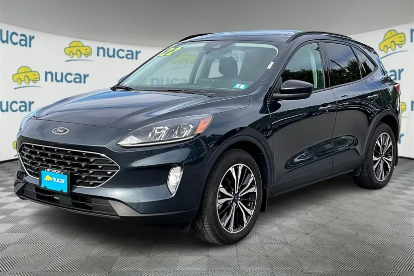 2022 Ford Escape SEL photo 1