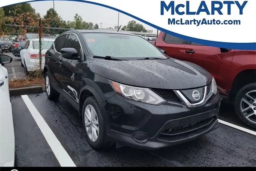 2019 Nissan Rogue Sport S photo 1