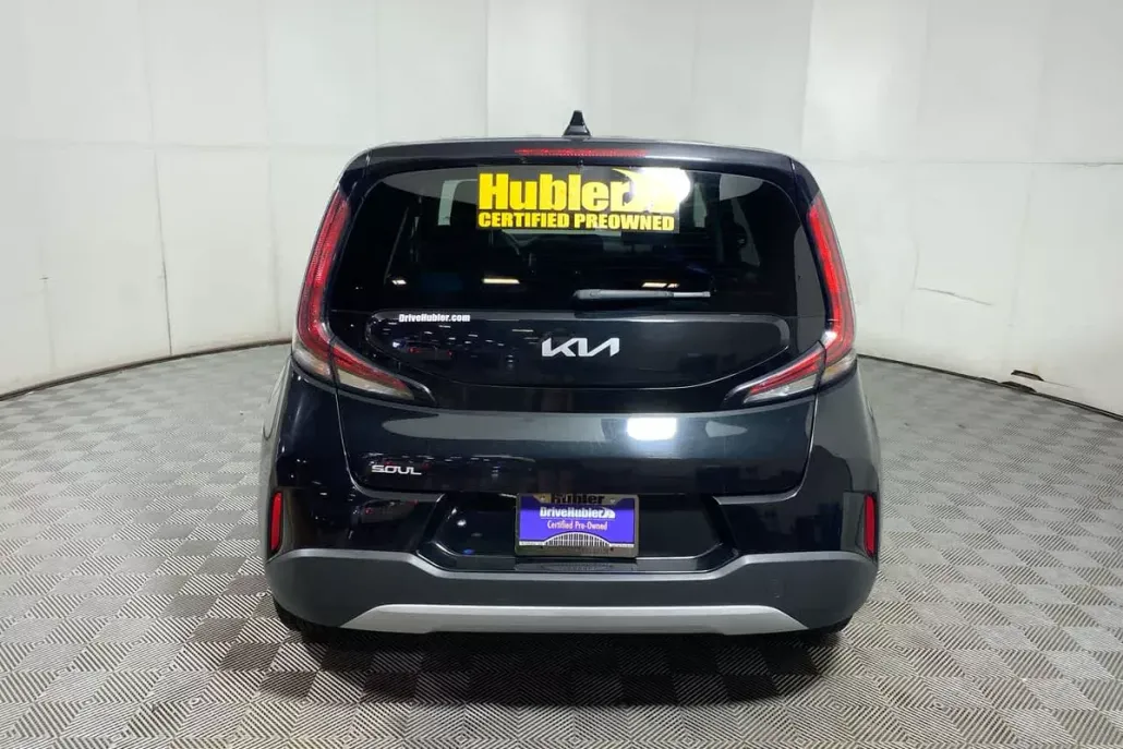 2023 Kia Soul LX photo 1