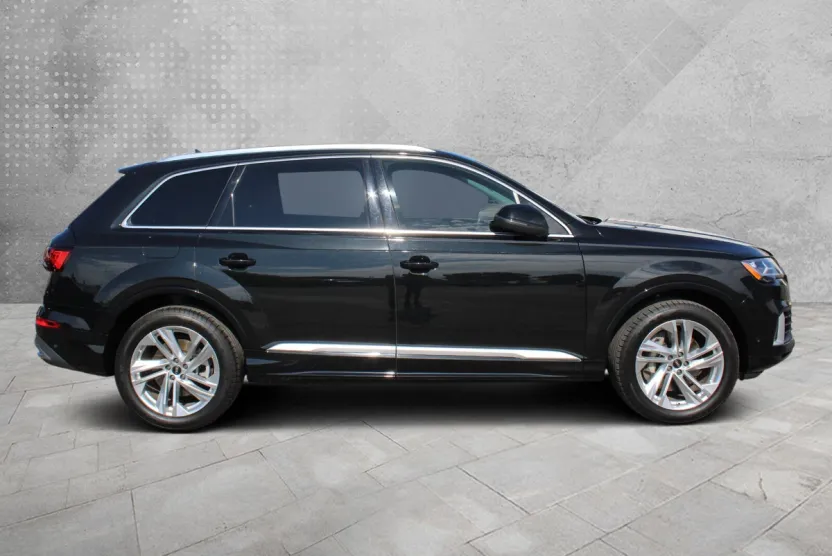 2022 Audi Q7 55 Premium photo 1