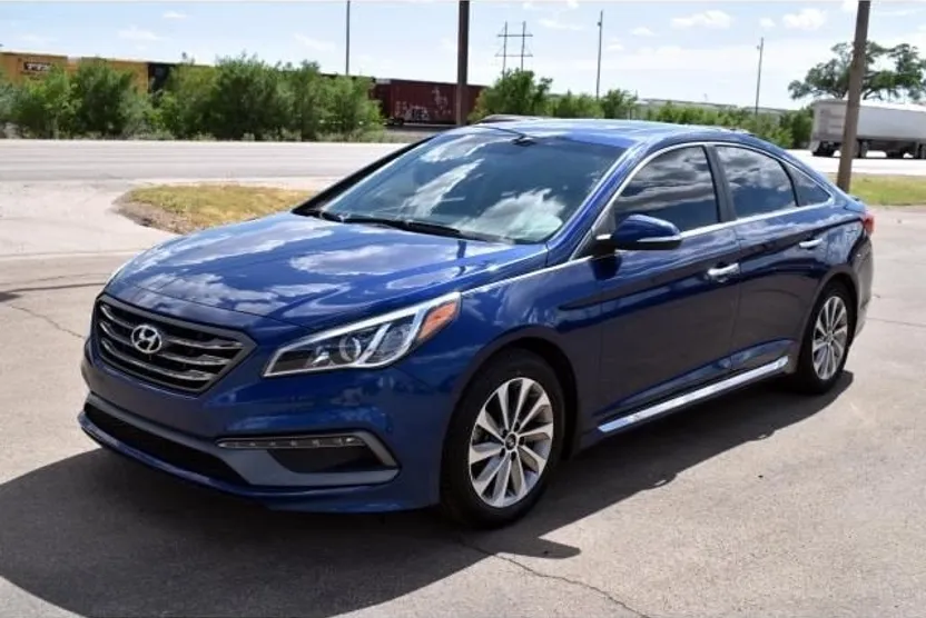 2017 Hyundai Sonata Sport photo 1