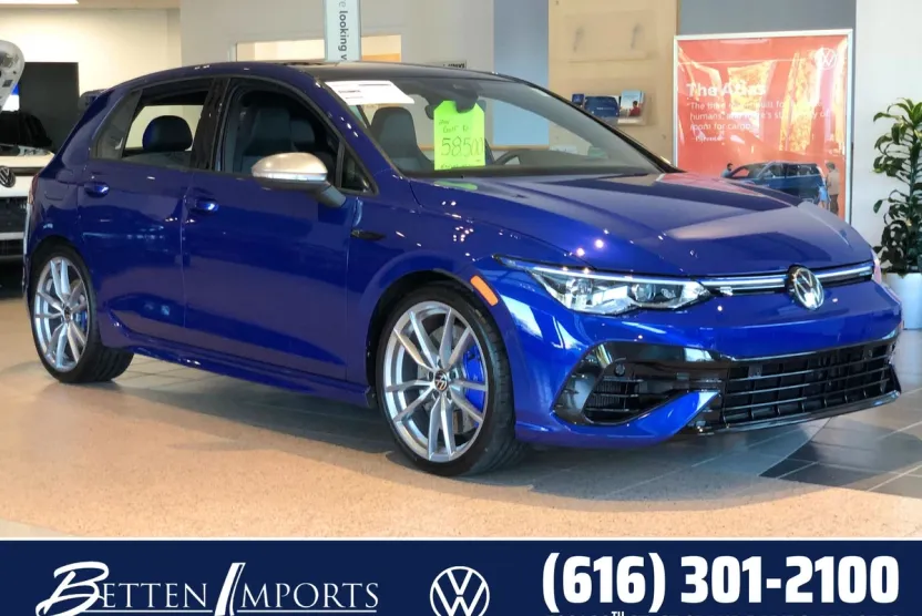 2024 Volkswagen Golf R photo 1