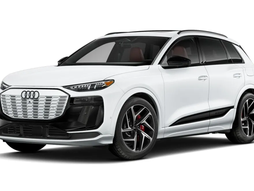 2025 Audi SQ6 photo 1