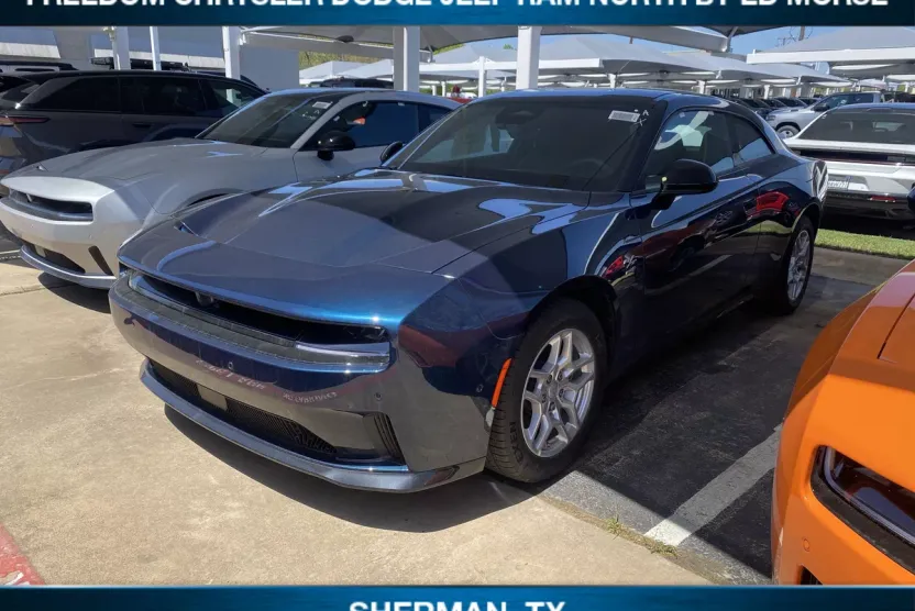 2025 Dodge Charger Daytona R/T AWD photo 1