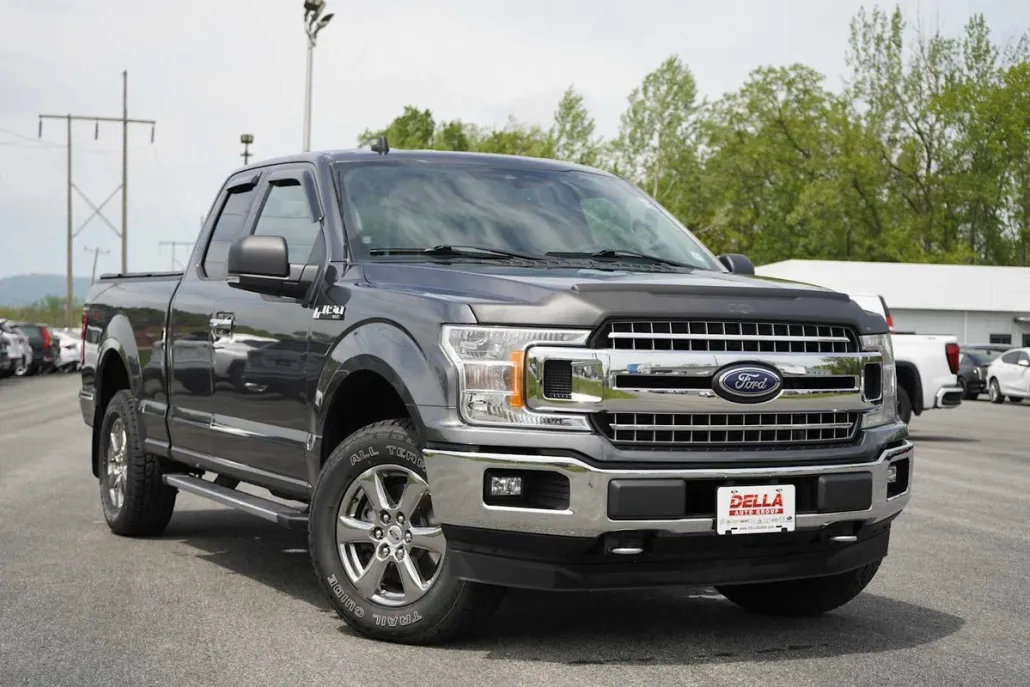 2020 Ford F-150 XLT photo 1
