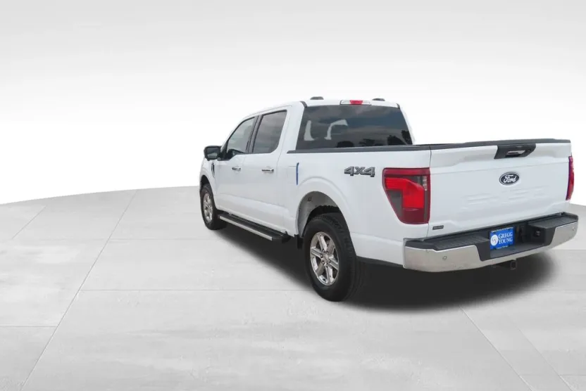 2024 Ford F-150 XLT photo 1