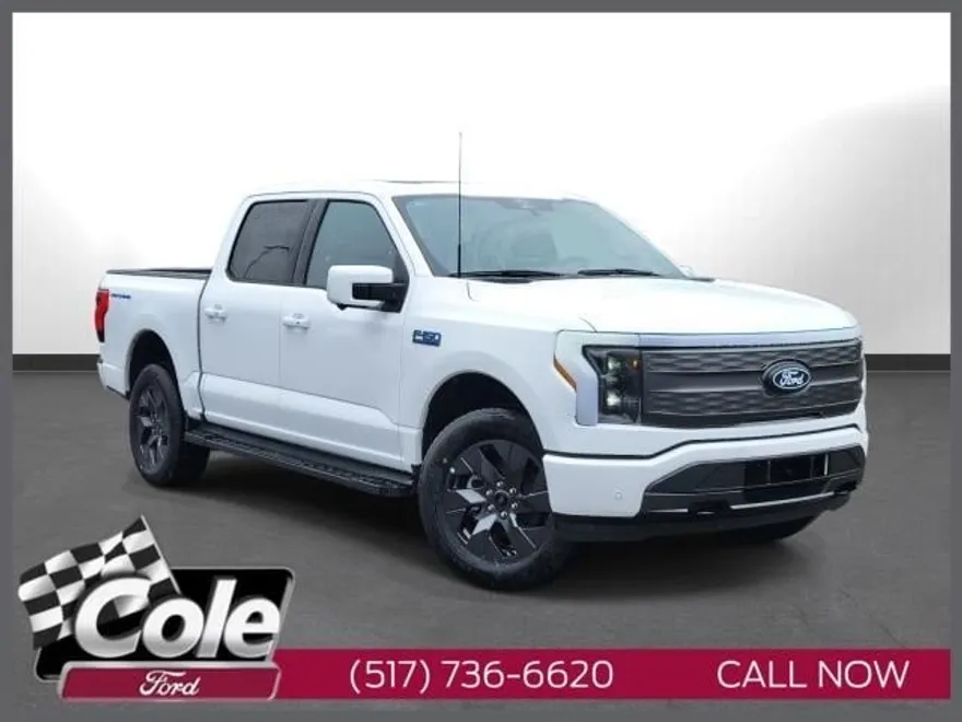 2025 Ford F-150 Lightning Lariat photo 1
