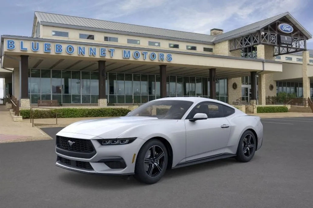2025 Ford Mustang EcoBoost photo 1