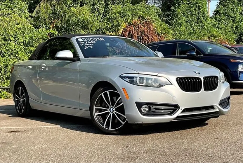 2020 Bmw 230i xDrive Convertible photo 1