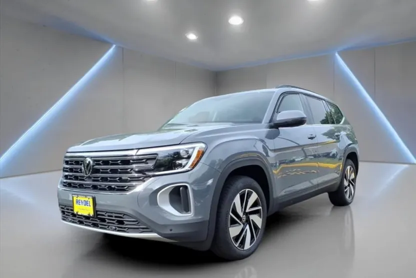 2025 Volkswagen Atlas SE Technology photo 1