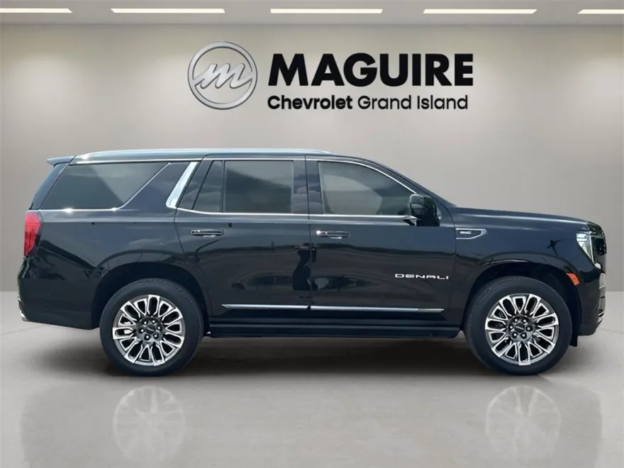 2023 Gmc Yukon Denali Ultimate photo 1