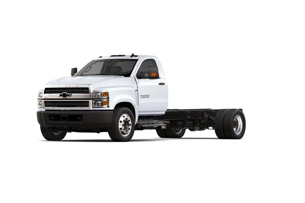 2024 Chevrolet Silverado 5500HD LT photo 1