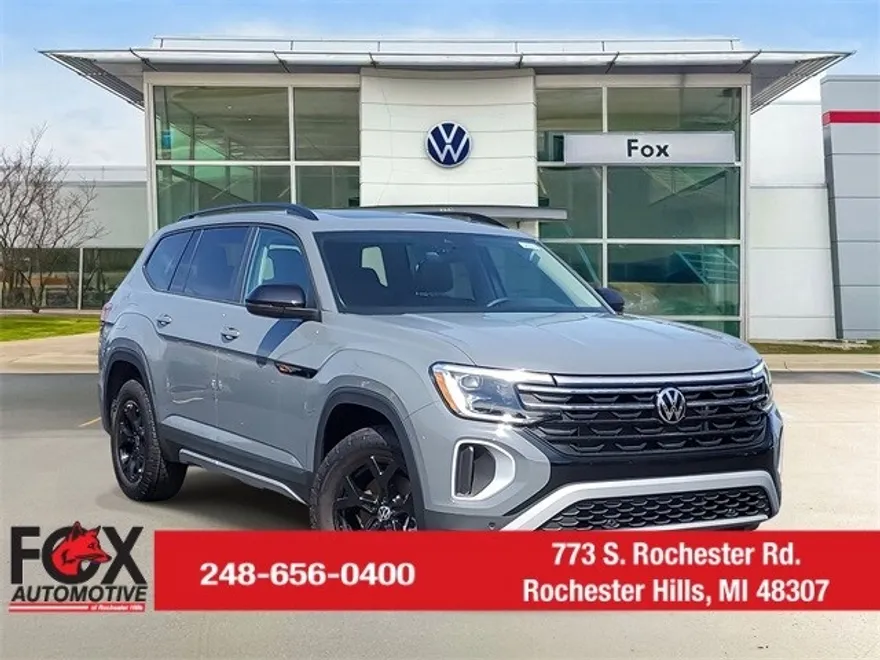 2025 Volkswagen Atlas Peak Edition photo 1