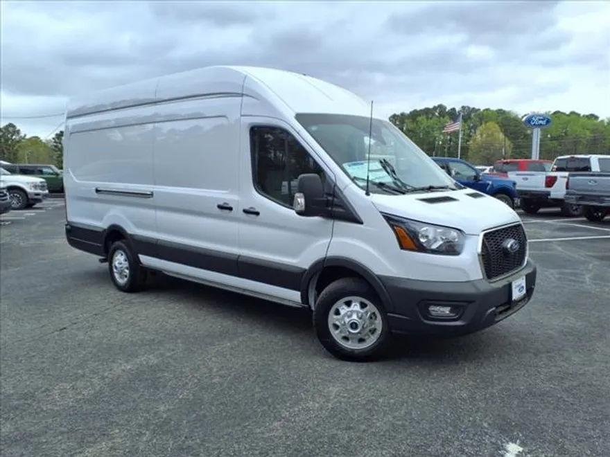 2025 Ford Transit photo 1