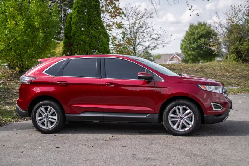 2017 Ford Edge SEL photo 1