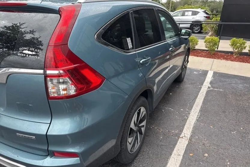 2016 Honda CR-V Touring photo 1