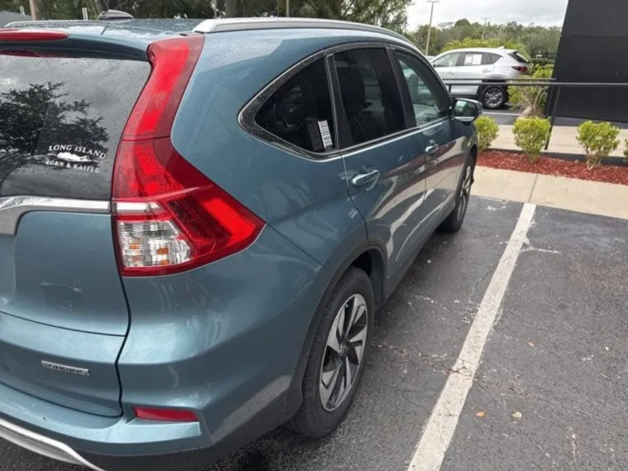 2016 Honda CR-V Touring photo 1