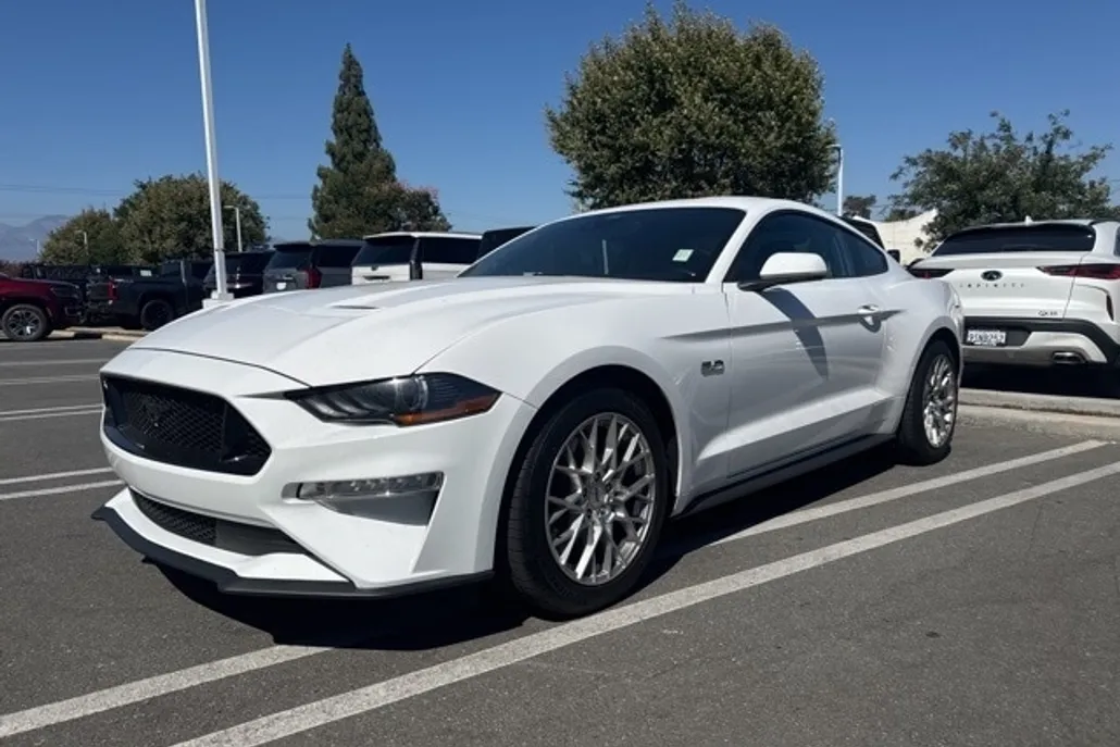 2023 Ford Mustang GT Premium photo 1