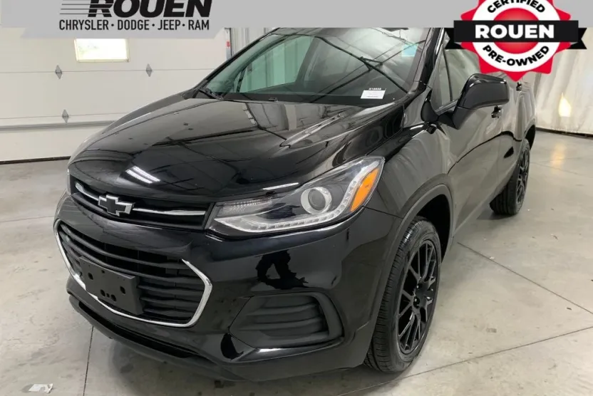 2021 Chevrolet Trax LT photo 1