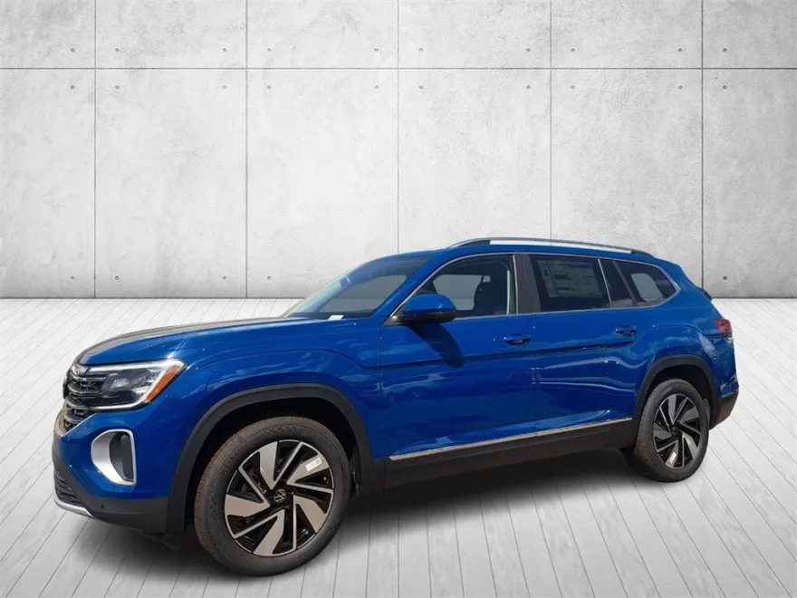 2025 Volkswagen Atlas SEL photo 1