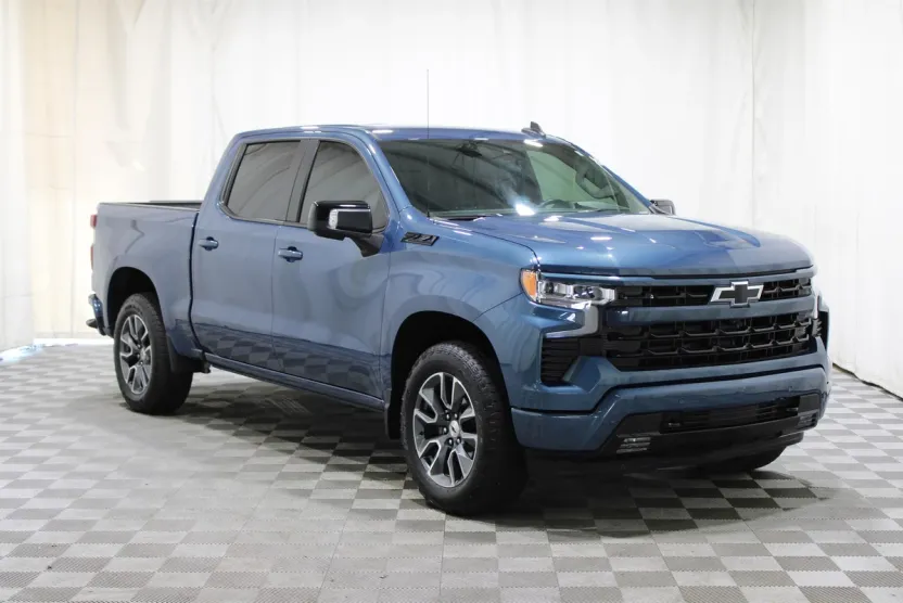 2024 Chevrolet Silverado 1500 RST photo 1