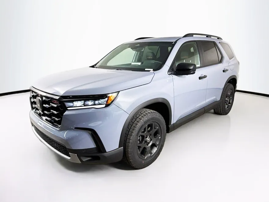 2025 Honda Pilot TrailSport photo 1
