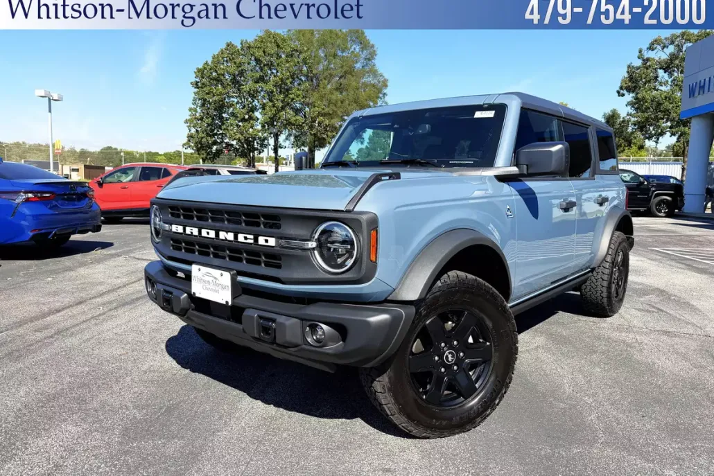 2024 Ford Bronco Black Diamond photo 1
