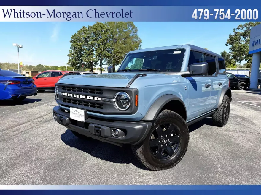 2024 Ford Bronco Black Diamond photo 1