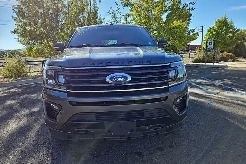 2021 Ford Expedition MAX Limited photo 1