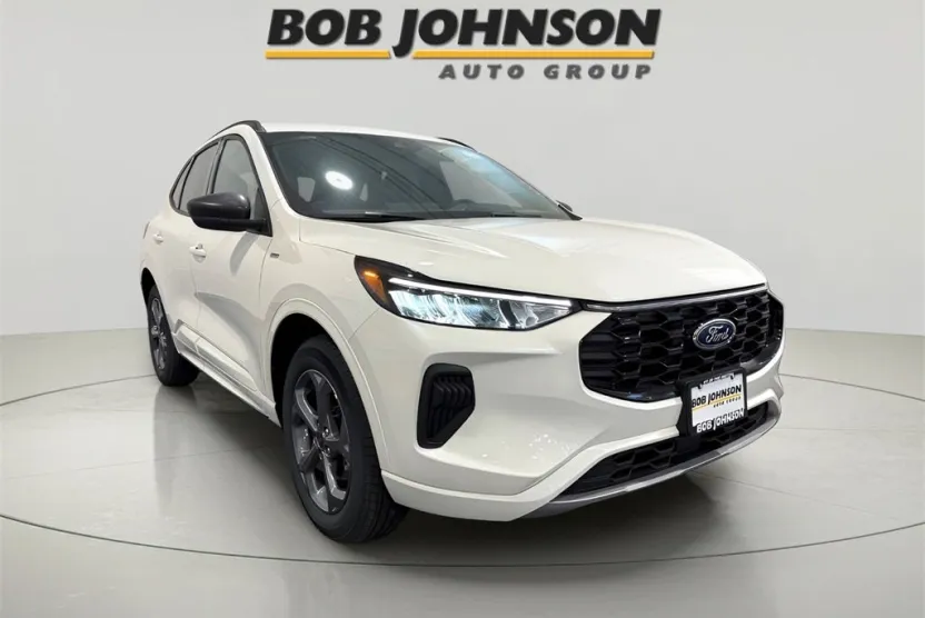 2024 Ford Escape ST-Line photo 1