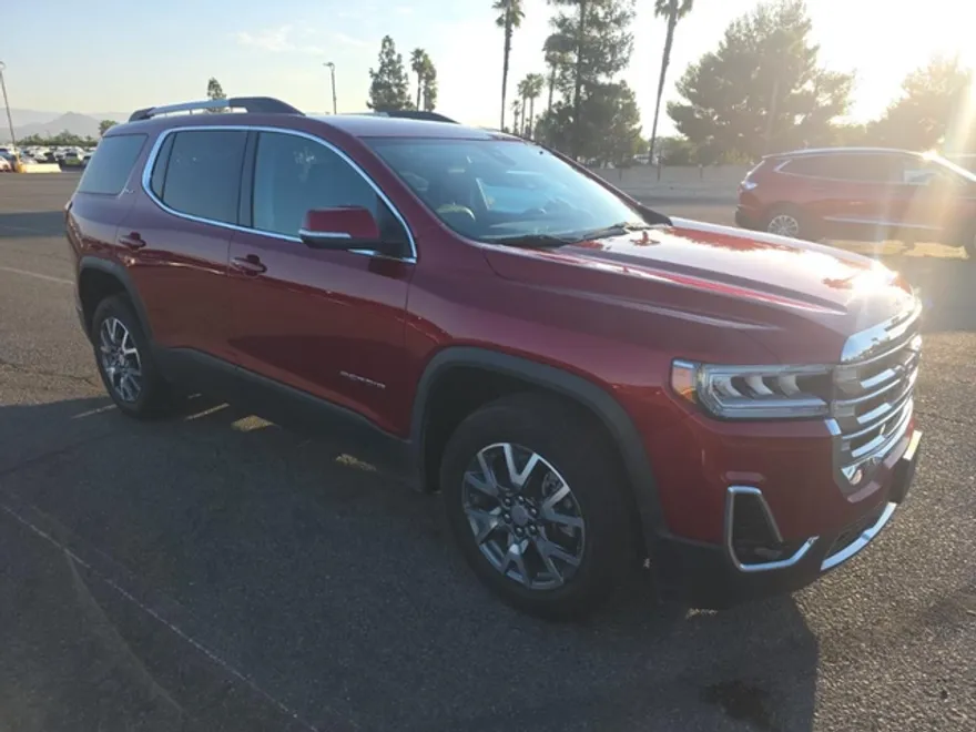 2023 Gmc Acadia SLT photo 1