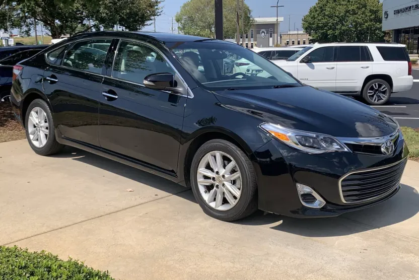 2014 Toyota Avalon XLE Premium photo 1