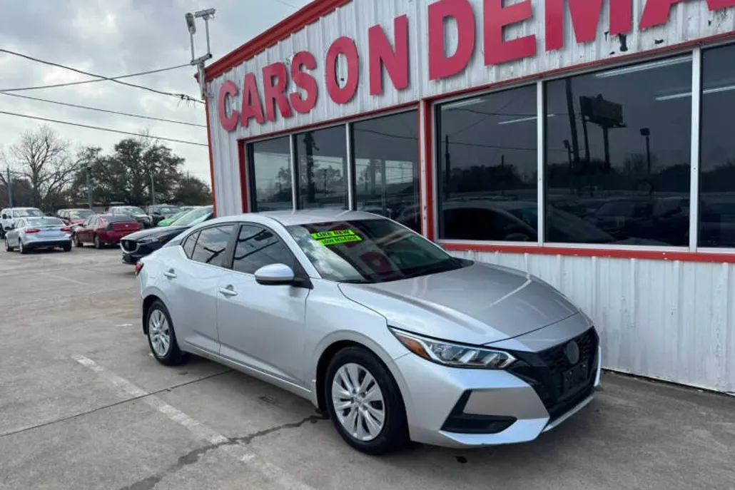 2022 Nissan Sentra S photo 1